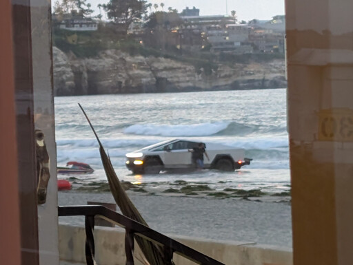 cyberschmuck drove into the water